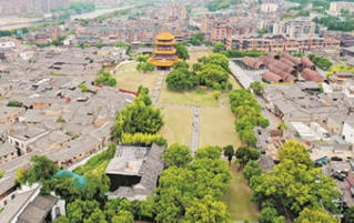 山东港口青岛港前7个月货物吞吐量超4